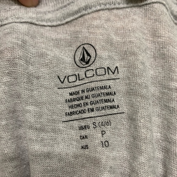 Volcom Tshirt Size S - Picture 3 of 3